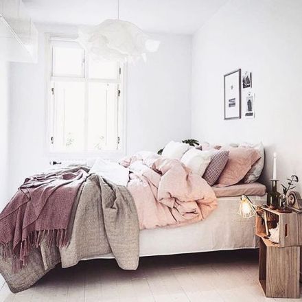soft-pink-interior-design-trendy-photography